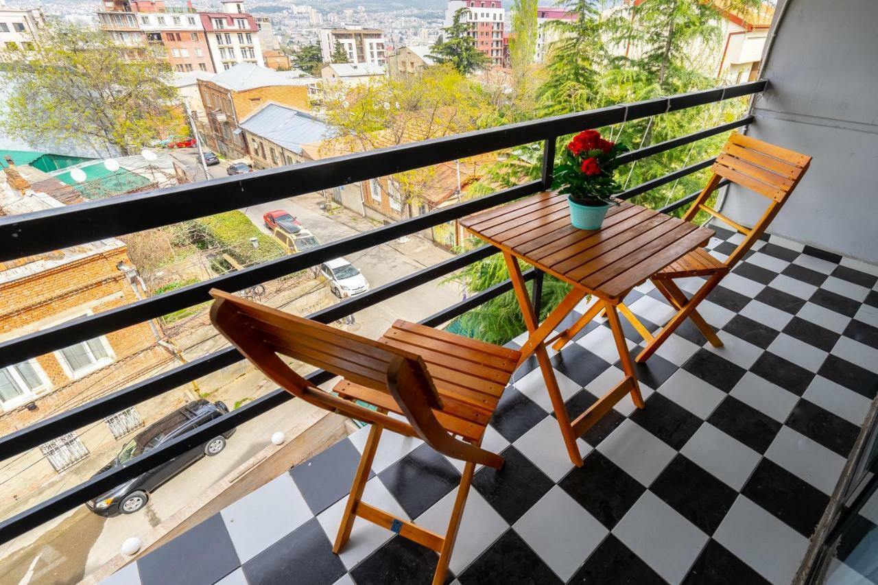 Vera View Hotel Tbilisi Esterno foto